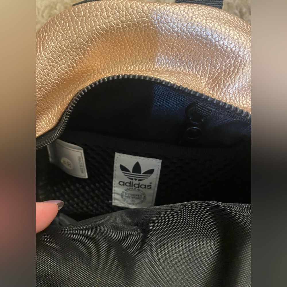 Mini adidas backpack - Picture 3 of 3